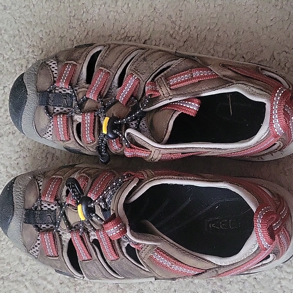 Women's Keen outdoor sandals Size 7